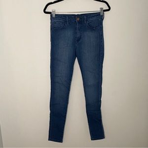 Fashion Nova Blue Jeans (size 7)